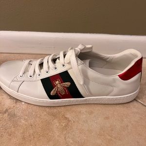 Gucci Men Ace low top sneakers.